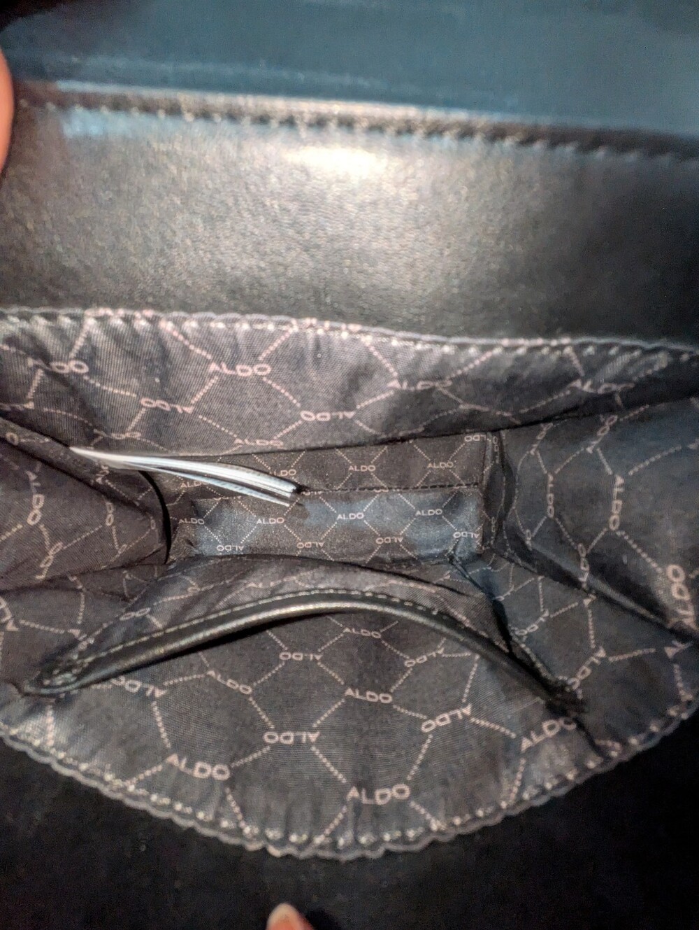 Aldo Black Quilted Crossbody Bag with Black Chain Strap - Picture 5 of 8
